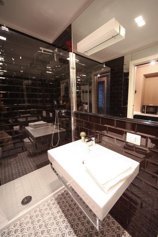 App Condotti Luxury In Apartamento